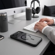 Твърд кейс с MagSafe пръстен за IPhone 17 Pro Max / 18 Pro Max от Tech-Protect MagMat  - Black