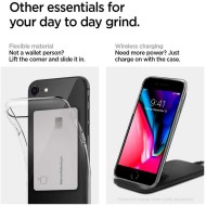Удароустойчив, силиконов кейс за iPhone 7 / 8 / SE от Spigen Liquid Crystal - Прозрачен