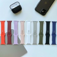 Силиконова каишка за Apple Watch 4 / 5 / 6 / 7 / 8 / SE / Ultra 1/2 (42/44/45/49 mm) от Tech-Protect IconBand - Черна