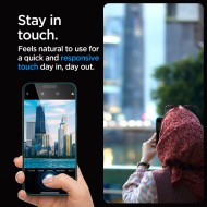 2 броя стъклени протектори за дисплей на iPhone 15 Plus / 16 Plus от Spigen Glas.TR "Ez Fit" - Privacy