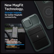 Кейс с капак за камерата за iPhone 15 Pro от Spigen Optik Armor Mag MagSafe - Abyss Green