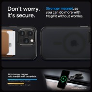 Удароустойчив кейс с MagSafe пръстен за iPhone 15 Pro от Spigen Ultra Hybrid Mag - Матово черно