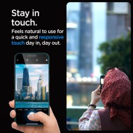 2 броя стъклени протектора за дисплей на iPhone15 Pro от Spigen Glas.TR "Ez Fit" - Прозрачни