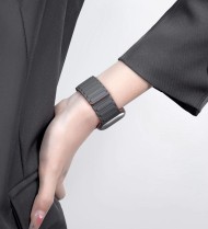 Силиконова каишка за Apple Watch 4/5/6/7/8/9/SE/Ultra 1-2 (42/44/45/49 mm) от Tech-Protect Iconband Magnetic - Черна