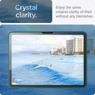 Стъклен протектор за дисплей на iPad Air 13 2024 от Spigen Glas.TR Ëz Fit" - Прозрачен