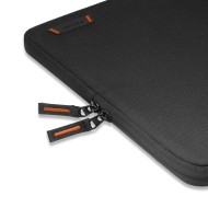 Калъф за 13-14 инчов лаптоп от Spigen Basic Pouch - Черен