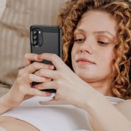Удароустойчив кейс за Motorola Moto G52 / G82 5G от Tech-Protect TPUcarbon - черен