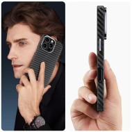 Карбонов кейс с MagSafe за iPhone 16 Pro от Tech Protect Ion Carbon - Черен / Сребрист