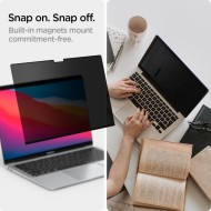 FOLIA PRYWATYZUJĄCA SPIGEN SAFE VIEW MACBOOK AIR 13 M2 / M3 / M4 / 2022-2025 PRIVACY