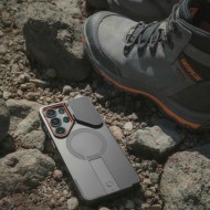 Удароустойчив кейс с MagSafe и капак на камерата за Samsung Galaxy S26 Ultra от Tech Protect Kevlar Aura - Черен / Оранжев